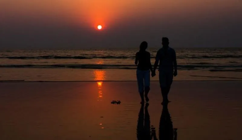 Туристов оштрафуют за ночные купания и распитие алкоголя на Гоа