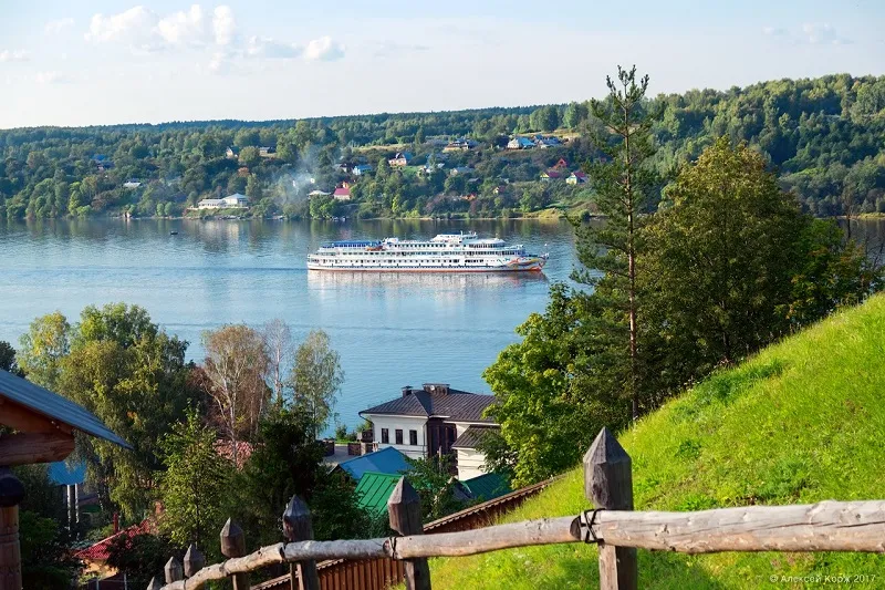 Круиз по Золотому кольцу: знакомьтесь, красавец Плёс!