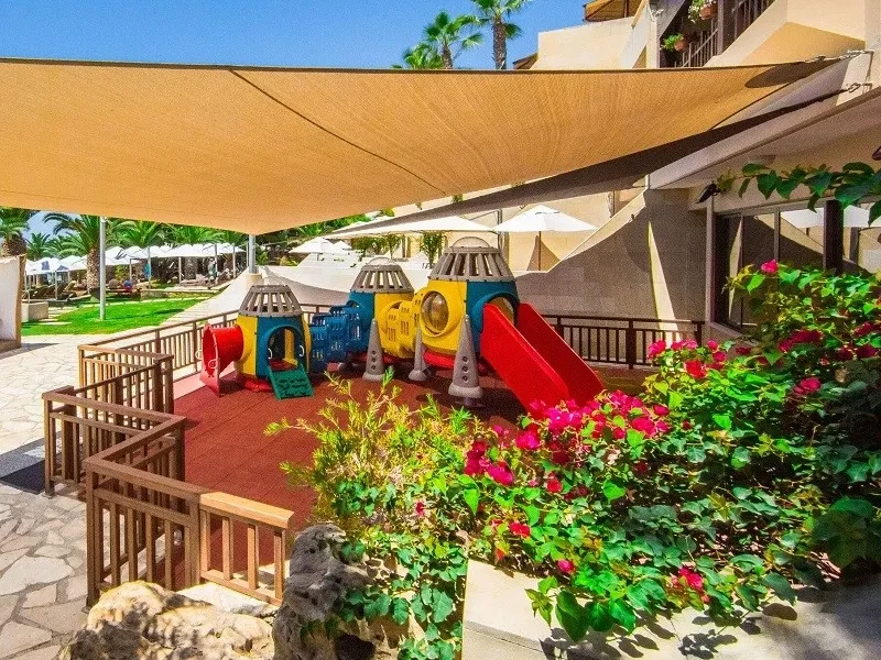 Юных гостей Four Seasons на Кипре ожидает новая программа развлечений