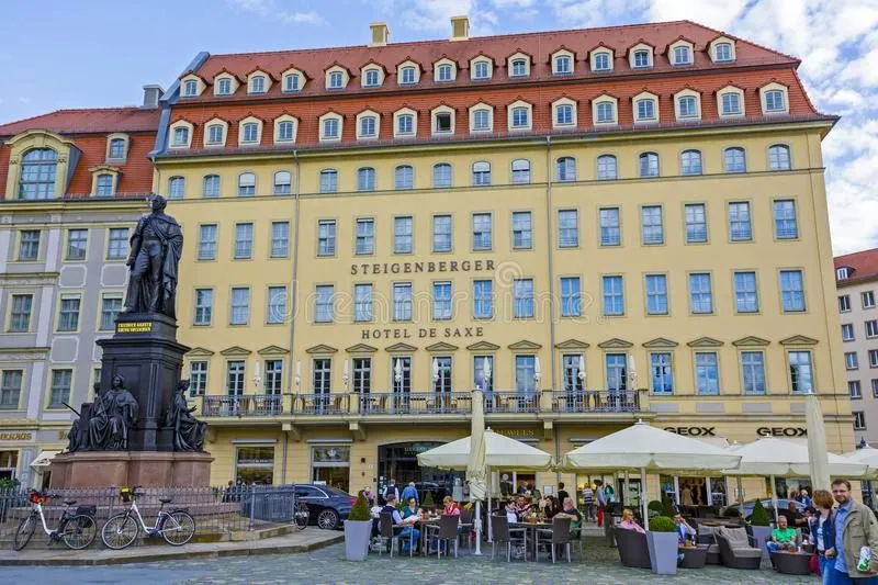 Mесто с самым центральным расположением - Steigenberger Hotel de Saxe 4*