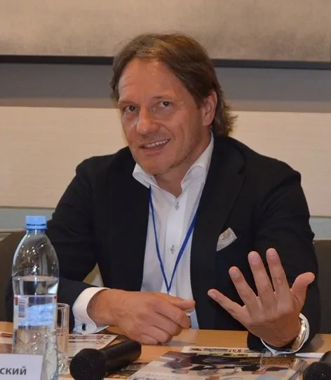 Российская Мекка начинающих серферов, или Академия водного отдыха