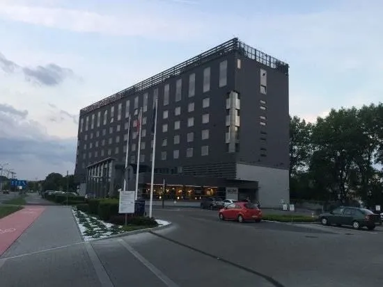 Hilton Garden Inn Krakow 4* - не самое лучшее местоположение