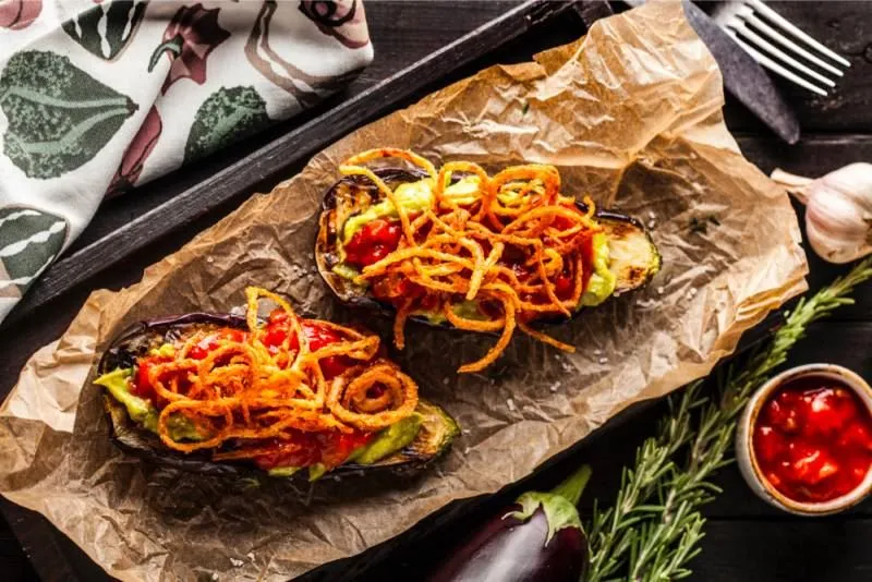 Баклажанная осень 2018 — Баклажан гриль с сальсой