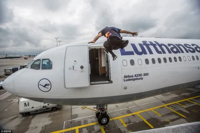 Что делать, если вы опоздали на самолёт