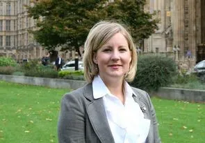 Британские депутаты сыграли в футбол в парламенте