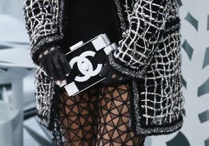 Chanel отказался от кожи экзотических животных