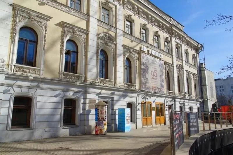 «Птицы в гнезде — до осени»