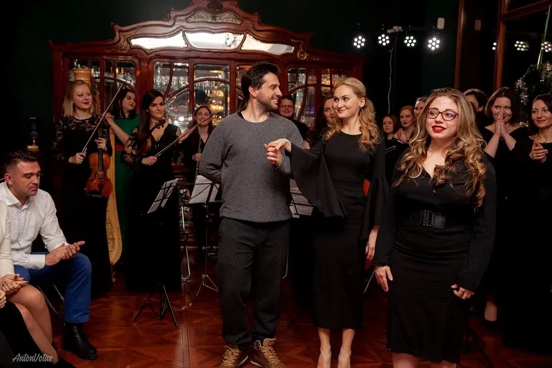 Оперу на подиуме представил театр Conlucia в Москве