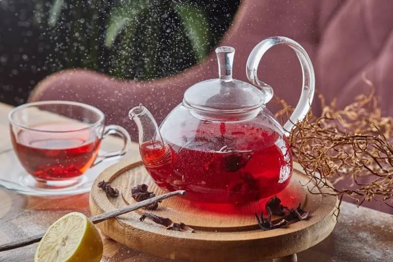 Нагреть, но не взбалтывать — Красный грог с джином