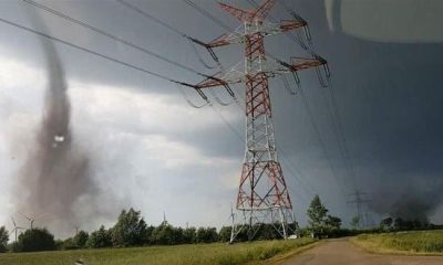 Пять человек пострадали из-за торнадо в Германии