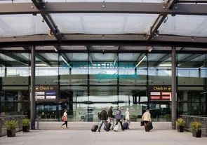 Работа аэропорта в Лондоне нарушена из-за сумки