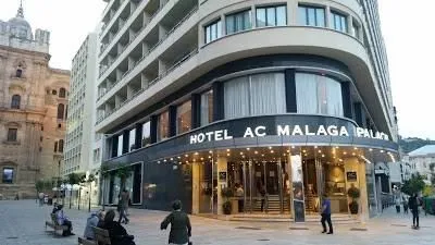 AC Hotel Malaga Palacio by Marriott – стоит своих денег