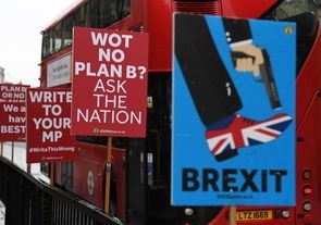 Британия перенесла Brexit