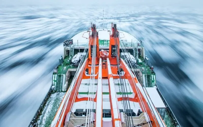 Лед в Арктике у берегов России тает быстрее, чем в районе Аляски