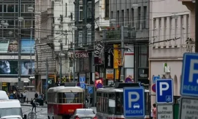 Парковка в Праге для экологичных авто стала бесплатной