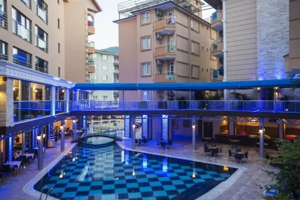 Tac Premier Hotel and Spa Alanya - в центре Алании