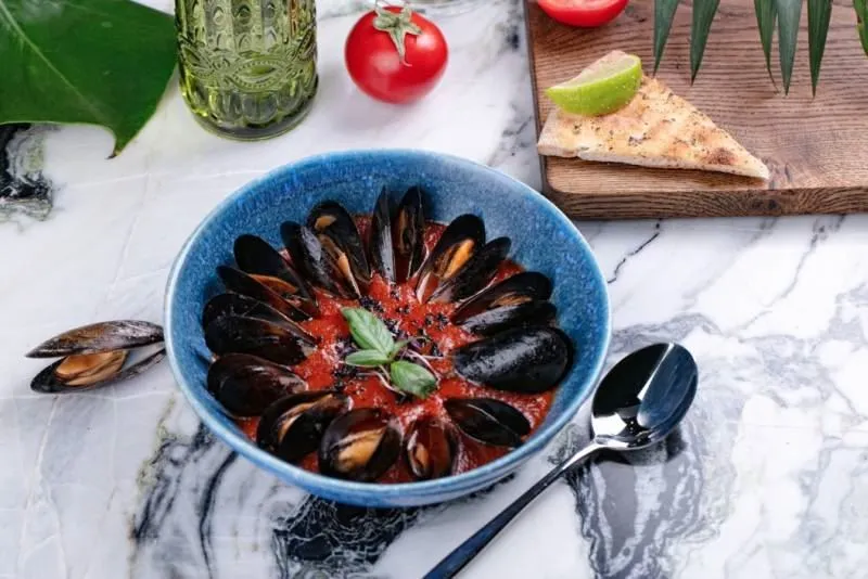 Гастропутешествие в лето — Суп томатный с мидиями