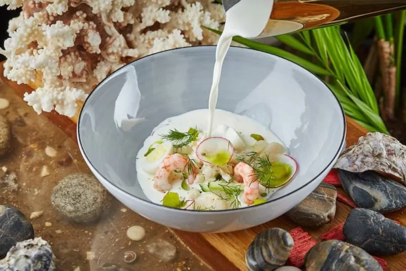 Гастропутешествие в лето — Белая окрошка с морским гребешком