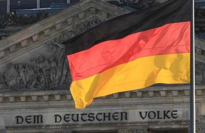 Германия обяжет делать прививки