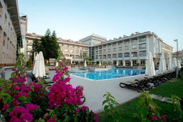 Fame Residence Kemer 5* - отель достойный