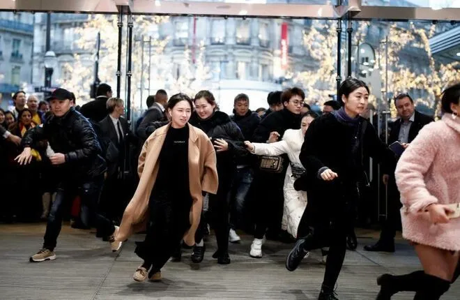 Во Франции начались распродажи