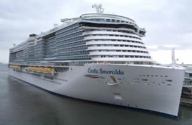 У пассажиров круизного лайнера, заблокированного в порту, не обнаружили коронавирус