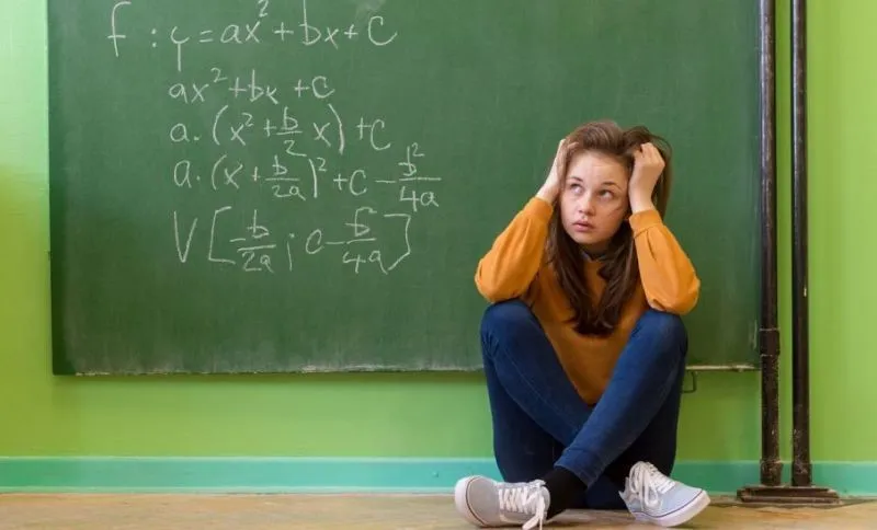 Учебный год в России могут продлить до конца июня 2020-го года