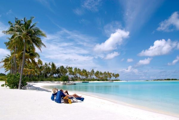 Olhuveli Beach & Spa Resort отправил последних туристов домой!