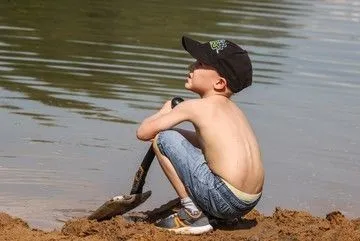 Почему украинцы уже летят в Турцию, а россияне только в Крым и Подмосковье?