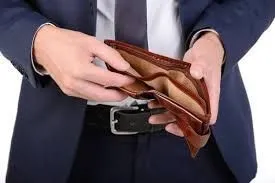 Коронавирус лишил россиян денег на отпуск