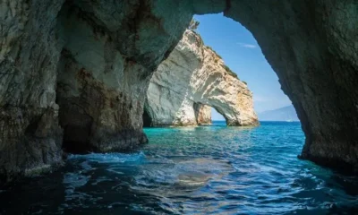 Девять самых красивых пещер Греции