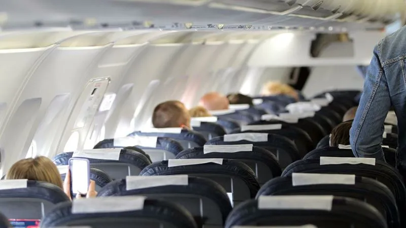 ТОП Вещей, воруемых россиянами на борту самолёта