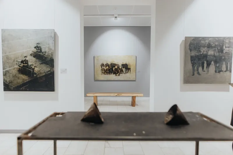 Куда сходить, что посмотреть в Москве: громкие премьеры и необычные выставки