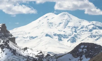 «Эльбрус» закрыли из-за снегопада