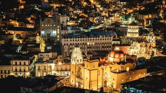 Пять европейский городов, которые находятся вне Европы