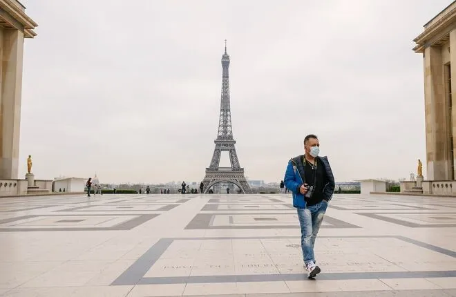 Стало известно, сколько доходов от туризма потерял Париж из-за пандемии