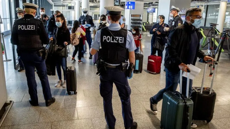 Авиаперевозчики Европы опасаются хаоса в аэропортах из-за паспортов вакцинации