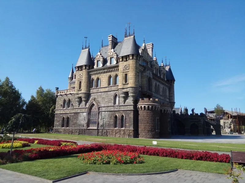 Замок Гарибальди – кусочек Западной Европы в Самарской области