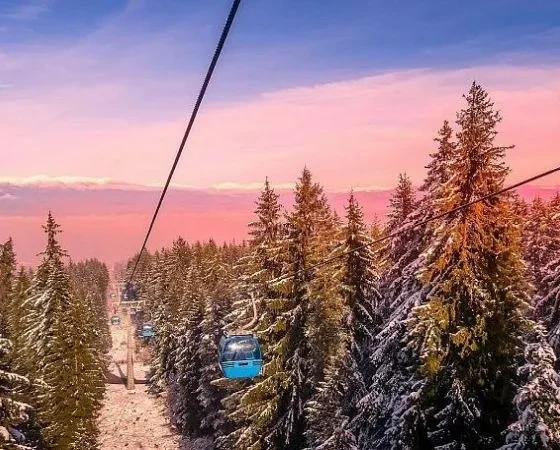 Болгария - идеальное место для солнечных ванн и катания на лыжах