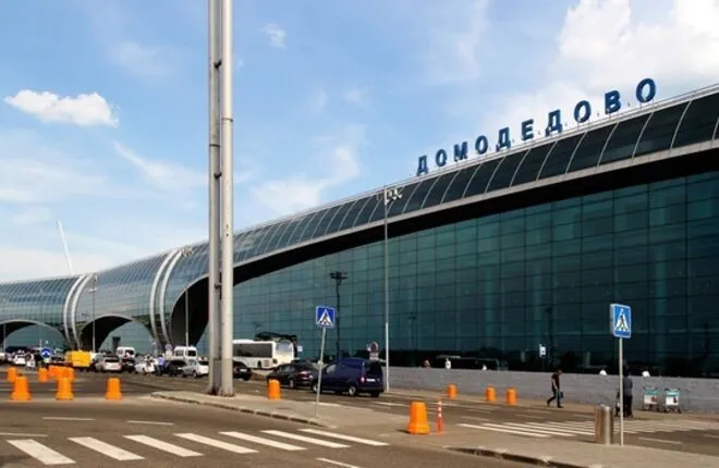 В аэропортах Москвы отменили и задержали около 70 рейсов