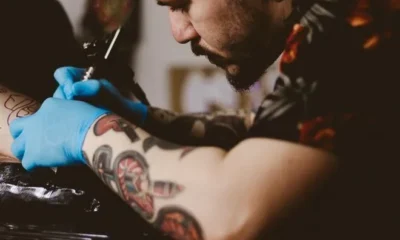 В Европе запретили цветные татуировки