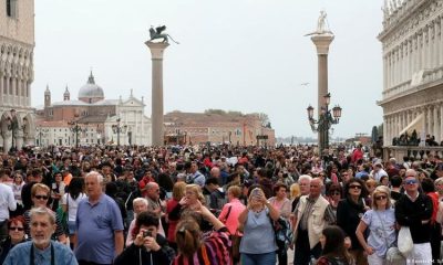 Почему Венеция закрывается от туристов?