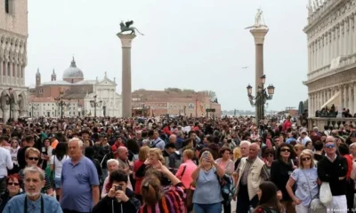 Почему Венеция закрывается от туристов?