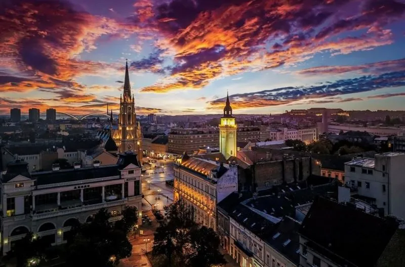 Сербия вошла в топ-10 направлений, бронируемых россиянами