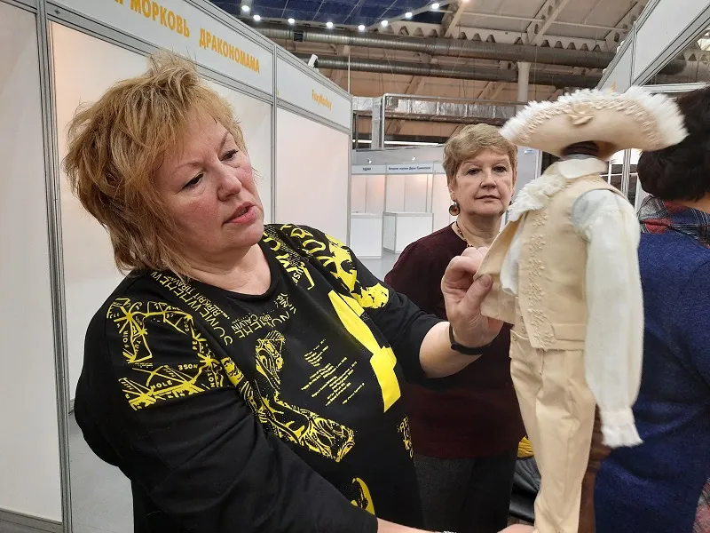 Куда сходить, что посмотреть в апреле: Закат, Куклы, Мишки и другие игрушки