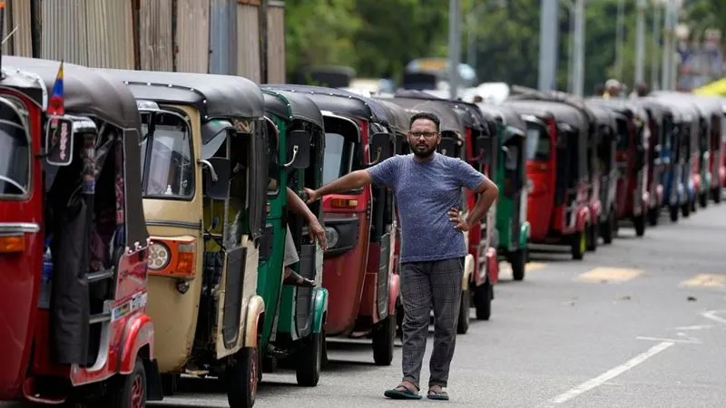 Беспорядки на Шри-Ланке — Что делать россиянам, которые уже запланировали свой отдых?