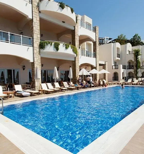 Из отелей Турции выселили 300 россиян и украинцев. В чем причина?