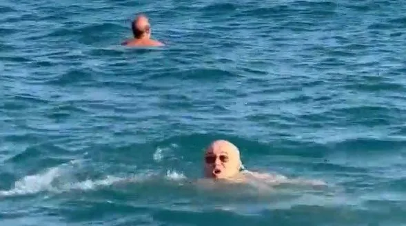 Петросян отдыхает в Турции с молодой женой и сыном. ФОТО