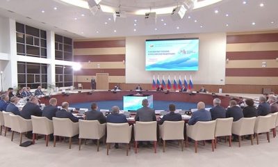 Чиновники публично поспорили о туризме на заседании с Путиным