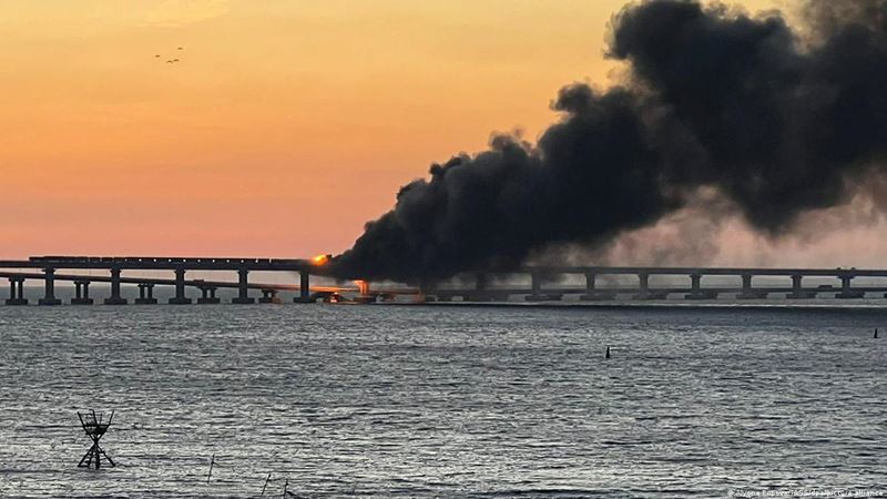 Взрыв на Керченском мосту. Сколько туристов сейчас в Крыму? Как им помогут?